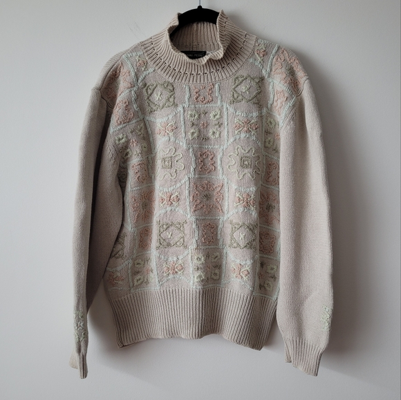 Vintage Jeanne Pierre Floral Embroidered Oversized Mock Neck Pullover Sweater - Picture 11 of 12